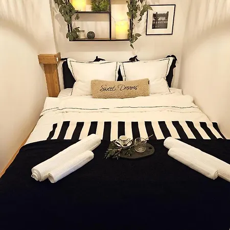 Design In Old Town-free Parking-balcony Bratislava