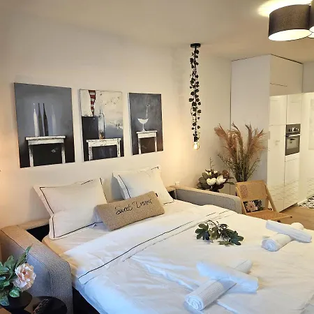 Design In Old Town-free Parking-balcony Appartement