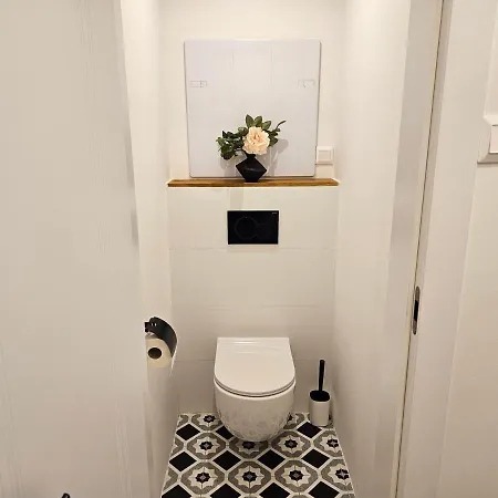 Design In Old Town-free Parking-balcony