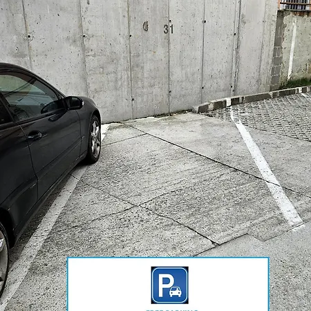 Design In Old Town-free Parking-balcony 아파트 브라티슬라바