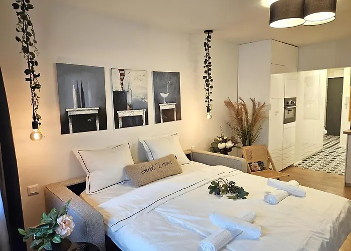 Design In Old Town-free Parking-balcony דירה