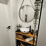 Design In Old Town-free Parking-balcony