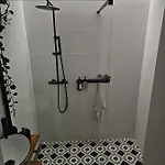Design In Old Town-free Parking-balcony Apartament *